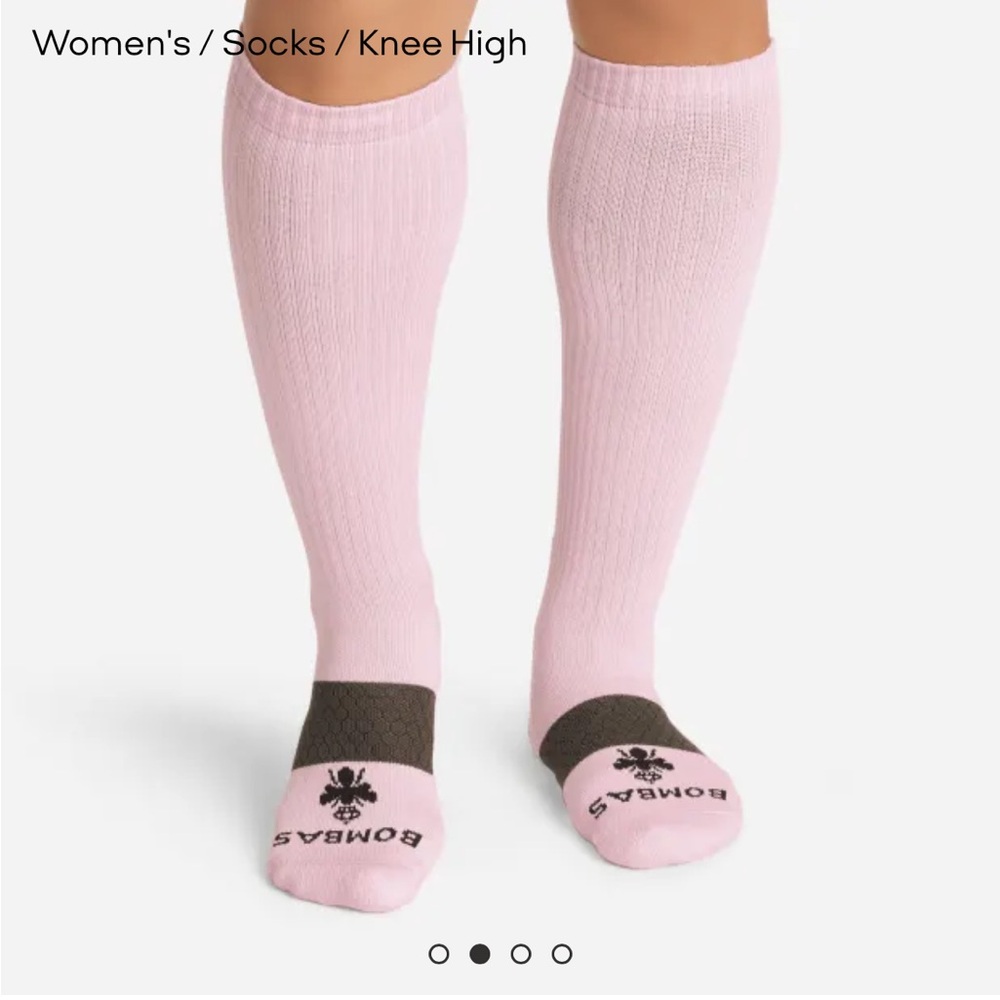 NWT Bombas Women’s Everyday Compression Socks in Light Pink Size Medium (8-10.5)